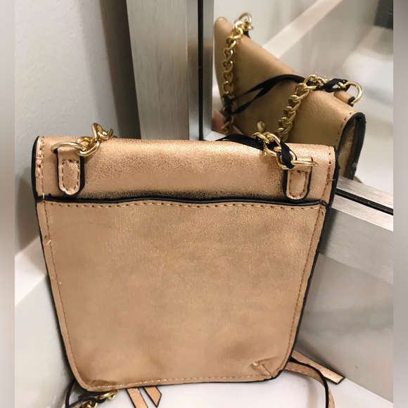 🆕🔥JUICY COUTURE SUPER STYLISH&CHIC PEARL GOLD&TASSELS DAINTY CROSSBODY NWT!! - Picture 9 of 12